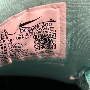 Nike Zoom Invincible Run 2 Women's Aqua and Pink Athletic Shoes thumbnail 9
