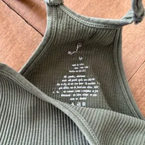 Free people movement set  thumbnail 3