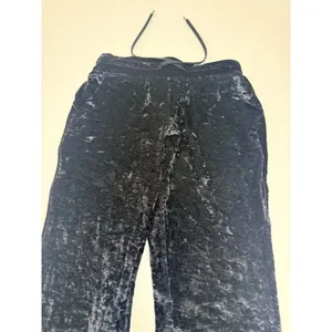 Lululemon Pants Womens 6 Black Velvet Joggers Elastic Waist Pockets Lounge thumbnail 10
