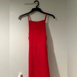 PrettyLittleThing red strappy back chiffon maxi dress size 4 NWT thumbnail 5