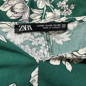 Zara Green White Floral Tie Blouse Top Women’s XS thumbnail 3
