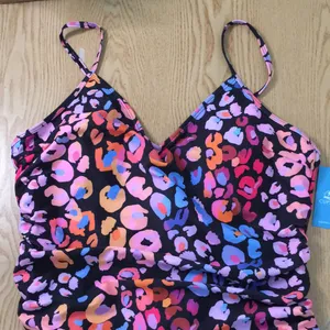 New Womens Cupshe Leopard Print 1pc Swimsuit Navy Pink Lavender Blue Size XLarge thumbnail 3