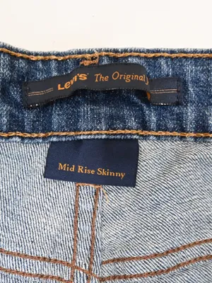 Levi's Women's 6 Medium Mid Rise Skinny Jean thumbnail 9