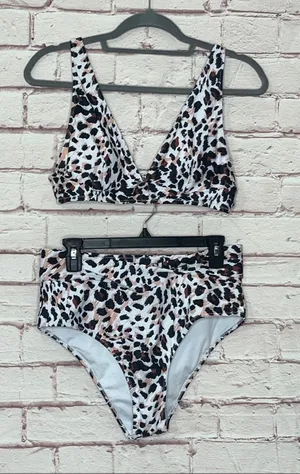 Boutique Leopard Print High Rise Bikini NWT Large. Fuller coverage. Removable padding. No underwire. Adjustable straps. 15-16” waist 13” rise 14-15” bust thumbnail 1