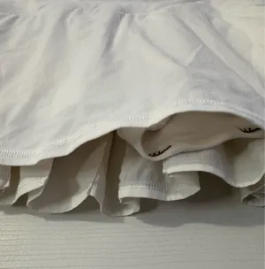 lululemon athletica pace setter White Flared Athletic Skort size 4. thumbnail 2
