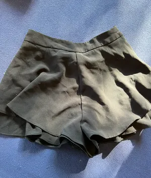 Ruffle Shorts thumbnail 3