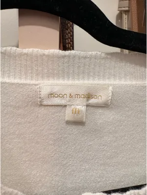 Moon & Maddison white top thumbnail 2