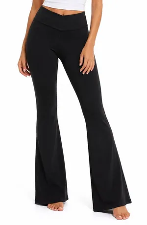 Aritzia‎ TNA Flare Leggings Medium thumbnail 1