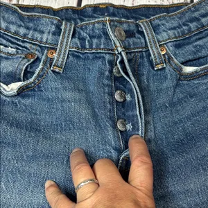 Levi Strauss & CO Woman’s Jeans thumbnail 7