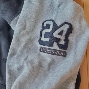 Vintage Y2K Nike Cotton Distressed Hooded Zip-Up Jacket thumbnail 2