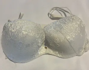 Victoria's Secret White Lace Full Coverage Bra thumbnail 1