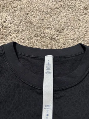 Lululemon Hint of Sheer Cropped Tank NWT size 4 thumbnail 3