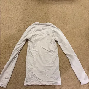 Lululemon Swiftly Tech Long Sleeve Shirt thumbnail 2