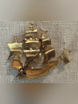 Vintage Damascene Gold And Red Pirate Ship Pin Stamped Spain thumbnail 2