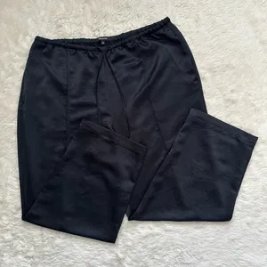 Madewell Pants Petite Pintucked Slim Pull-On Pants in Satin True Black Sz PXL thumbnail 4