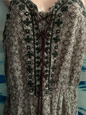 American Eagle Boho Lace-Up Tassel Romper in Cream & Burgundy SM NWOT thumbnail 7