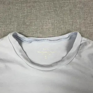 Abercrombie & Fitch Shirt‎ Womens XS Blue Cropped Crew Neck Short Sleeve Cotton thumbnail 7