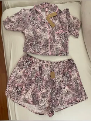 Skims Sleep Short Sleeve Button Up Top & Shorts Pink Animal Print Pajama Set S thumbnail 3