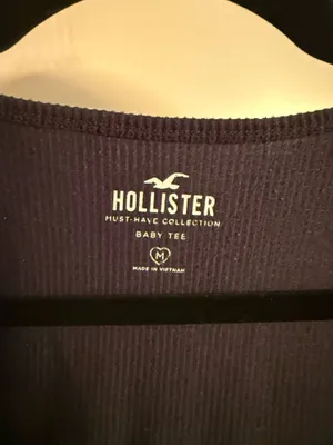 Hollister Black Must Have Collection Ribbed Baby Tee thumbnail 3
