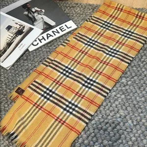 Non Signe Burberry Plaid Printed Scarf Made in France thumbnail 1