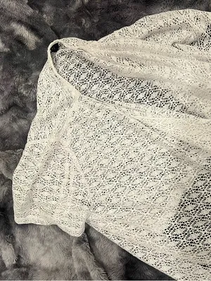 Perceptions White Openwork Crochet Short Sleeve Shrug thumbnail 2