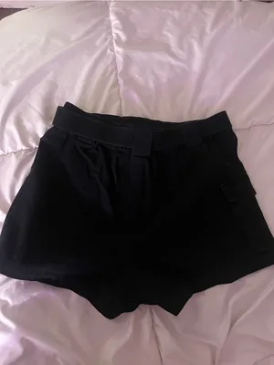 Aritzia TNA 3” Black Cargo Shorts with Utility Belt thumbnail 5