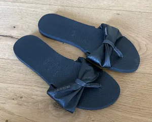 Havaianas - You St Tropez Lush Sandals in Black thumbnail 1