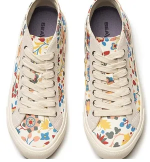Seavees Sneakers thumbnail 2