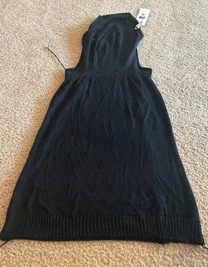 Size medium top Shirt Sweater Black Color thumbnail 1