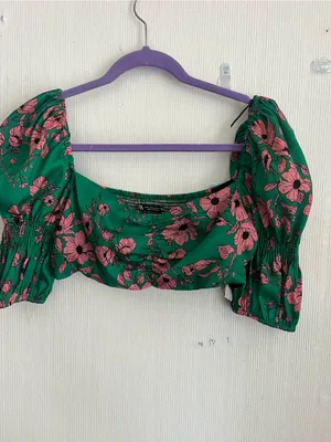 Zara Green Crop Top with Pink Floral Print thumbnail 2