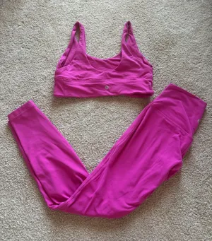 Lululemon pink set  thumbnail 1