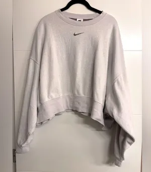 Nike Essentials Oversized Fleece Crew Sweater thumbnail 2