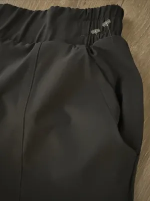 Fabletics Downtown Wide-Leg Pull-On Pants in Dark Charcoal thumbnail 6