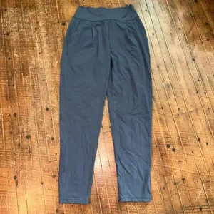Athleta Elation Athleisure gray weekender S athletic pants thumbnail 2