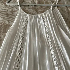 Elegant Cream Sleeveless Dress thumbnail 4