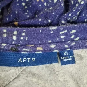 Apt. 9 women's top  thumbnail 4