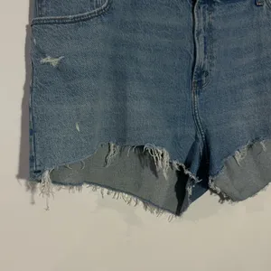 NWT Abercrombie & Fitch Curve Love High‎ Rise Mom Shorts Blue Size 22 Plus thumbnail 3