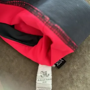 Jo + Jax sports bra. Elastic bottom with logo. Color- gray/hot pink. Size-XSA thumbnail 4