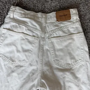 Pull&Bear white wide-leg jeans, size US 2 thumbnail 4