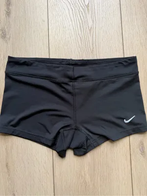 Nike Women’s Black Performance Volleyball Spandex Shorts with Swoosh Medium thumbnail 5