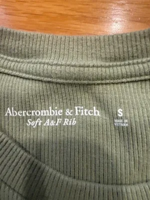 Abercrombie &Fitch soft rib top size small. thumbnail 4