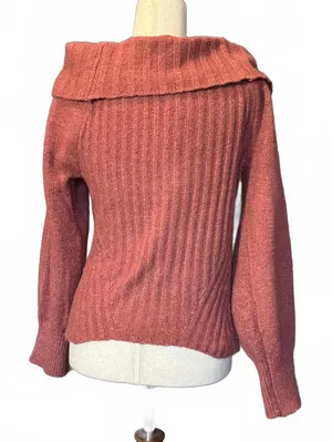 Altar'd State Women's Medium Rose Off-Shoulder Ribbed Knit M thumbnail 2