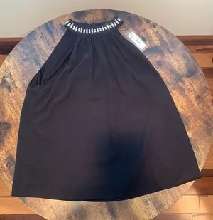 Sleeveless chiffon women’s top Size 14 thumbnail 1