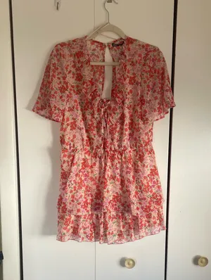 Zara floral romper thumbnail 1