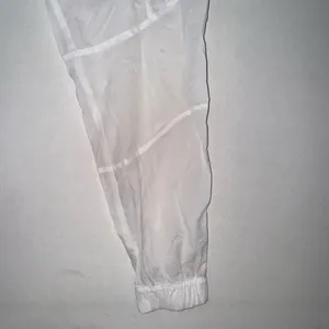 Gymshark Women's White Nylon Jogger Pants M Activewear Lightweight Pockets thumbnail 7