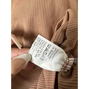 Brown Long Sleeve Ruched Side Top – Size M Size M thumbnail 4