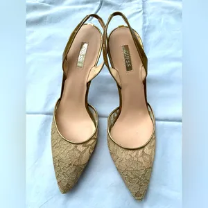 Guess Elegant Gold Lace Women’s Heels thumbnail 2