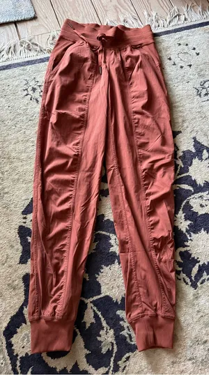 Lululemon Dance Studio Jogger Size 0 thumbnail 1
