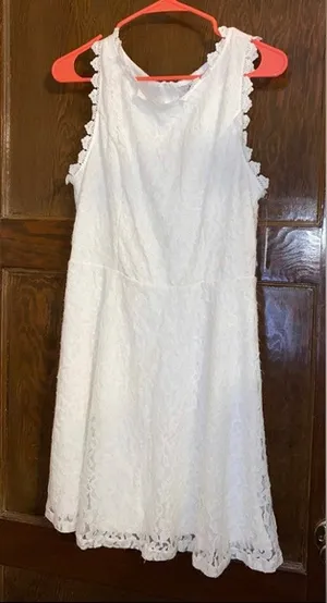 White lace dress. Size large NWT thumbnail 1