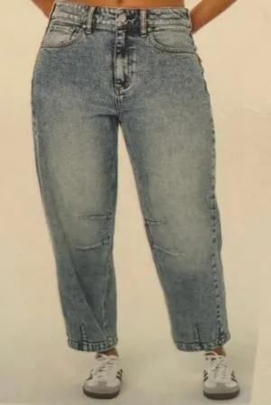 BCBGeneration barrel leg Jeans size 7 28 thumbnail 1